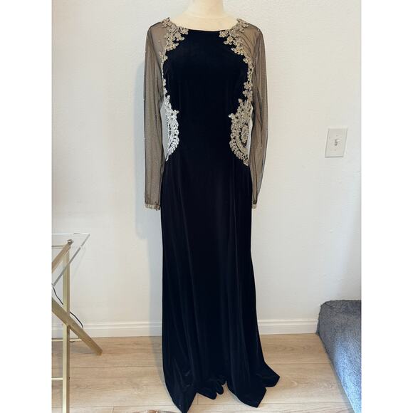 XSCAPE Velvet Sheet Sleeve Embellished Maxi Dress Gown - Picture 1 of 14